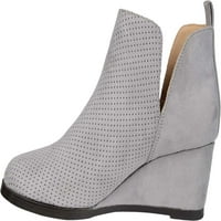 Collectionенска колекција Journee Mylee клин на глуждот Bootle Grey Perforated Fau Suede m